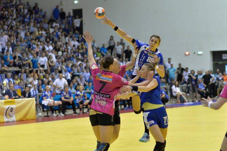 SCM Craiova a cucerit prima cupă europeană din istorie, Cupa EHF, după o partidă dramatică