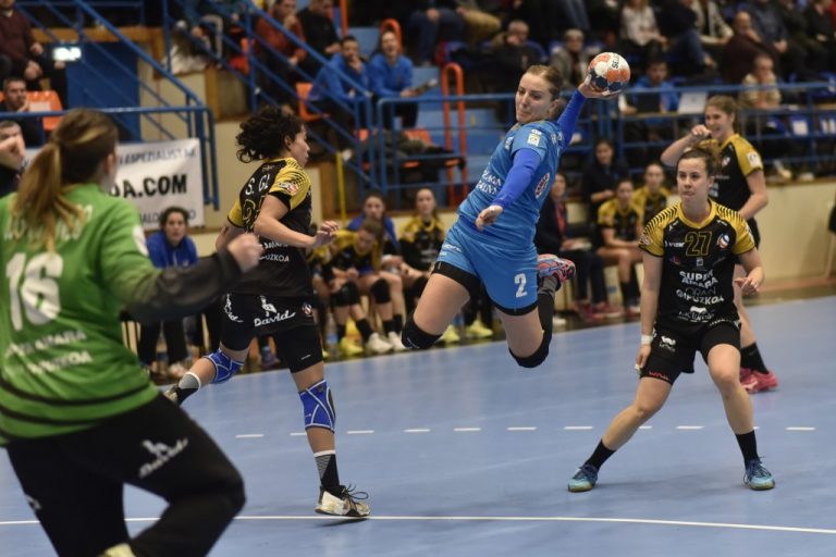 SCM Craiova, învinsă clar de Bera Bera, în Cupa EHF