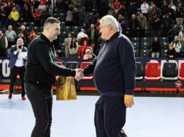 FOTO: Faceook @Handbal • CS Gloria 2018 Bistrița-Năsăud