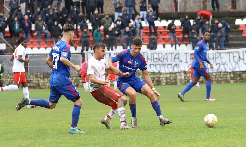 577557012_1295397975965554_9037758326536420601_n