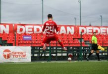 FC Bacău a făcut scor în Liga 2! Cum arată play-off-ul după 10 etape Patrick Petre, marcator pentru FC Bacău / FOTO: Facebook @fotbalclubbacau